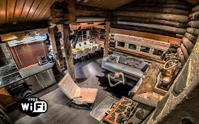 Ruka Chalet Oliver